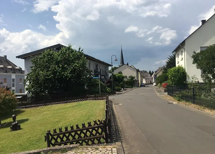 Hanne's Gaestestudio * Osann-Monzel